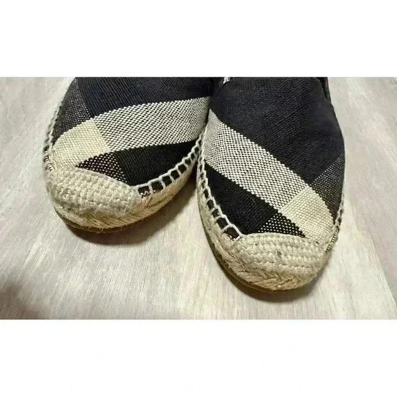 Burberry Navy Blue Nova Canvas Espadrille Flats Size 40.1/2 - Picture 9 of 12